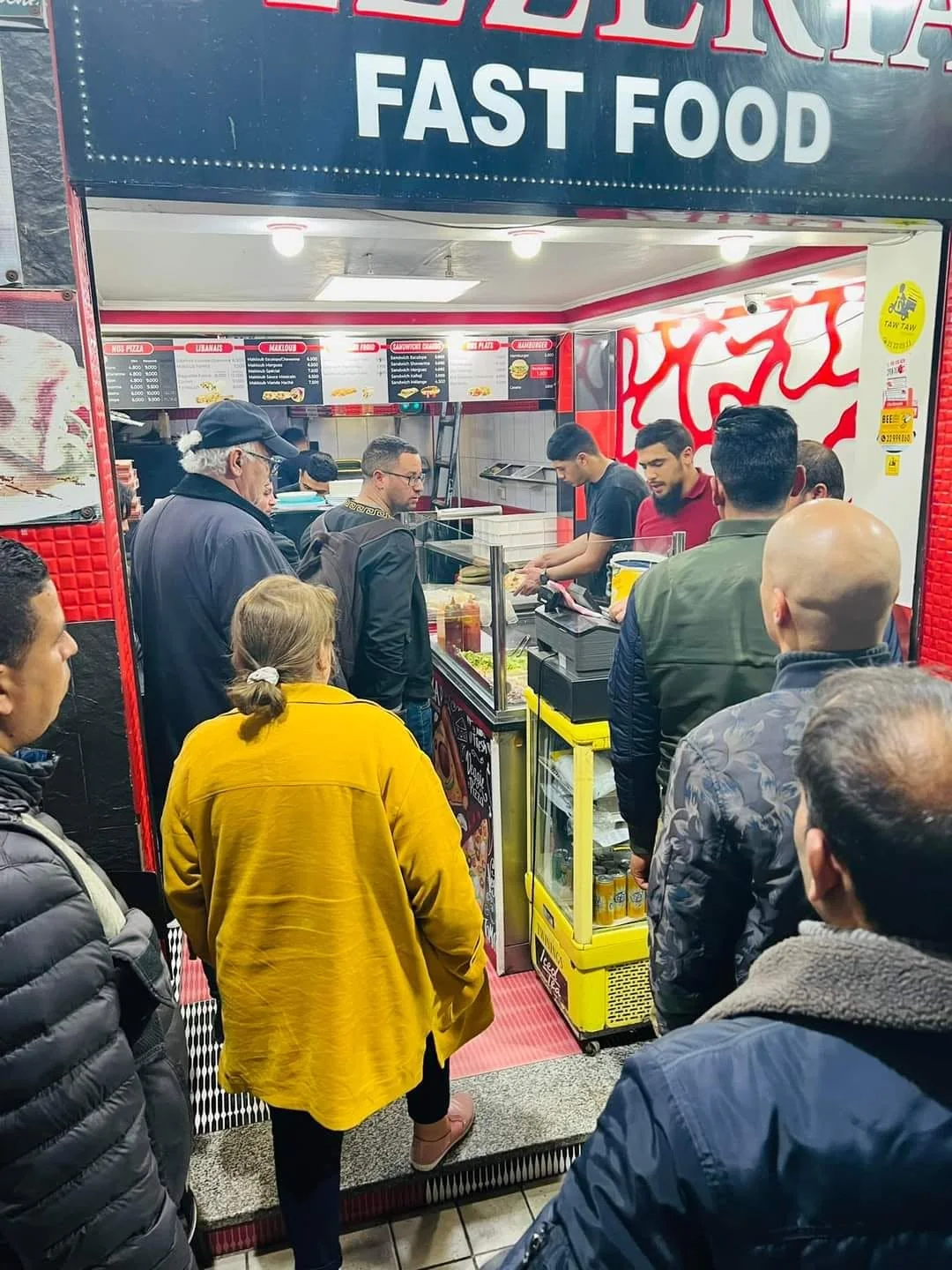 Devanture Abou Douaa Fast Food